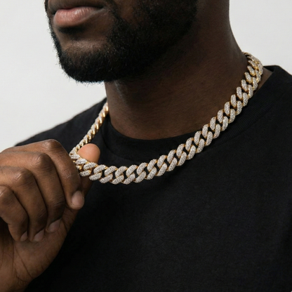 Moon Set Prong Cuban Link Chain